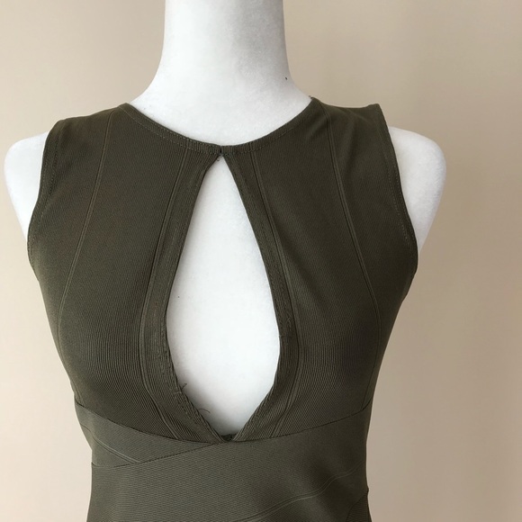 Missguided body con army green keyhole mini dress - Picture 3 of 8